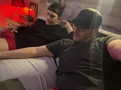 Snapshot of papittochulito chatting on 02/23/25, 03:29 papittochulito online show from 02/23/25, 03:29