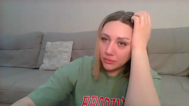 Snapshot of VickyLove047 chatting on 02/28/25, 08:39 VickyLove047 online show from 02/28/25, 08:39