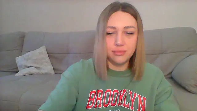 Snapshot of VickyLove047 chatting on 03/01/25, 07:51 VickyLove047 online show from 03/01/25, 07:51