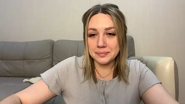 Snapshot of VickyLove047 chatting on 10/02/25, 06:48 VickyLove047 online show from 10/02/25, 06:48