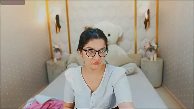 Snapshot of ZarifaBev chatting on 12/26/24, 11:57 ZarifaBev online show from 12/26/24, 11:57