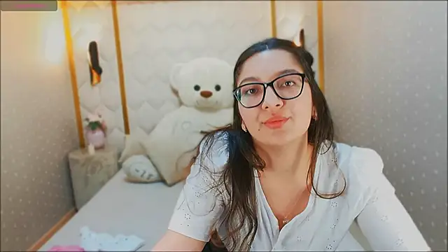 Snapshot of ZarifaBev chatting on 12/27/24, 02:58 ZarifaBev online show from 12/27/24, 02:58