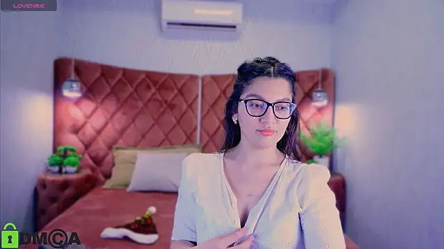 Snapshot of ZarifaBev chatting on 12/29/24, 04:59 ZarifaBev online show from 12/29/24, 04:59