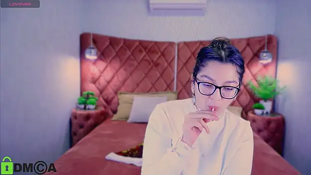 Snapshot of ZarifaBev chatting on 12/29/24, 11:07 ZarifaBev online show from 12/29/24, 11:07