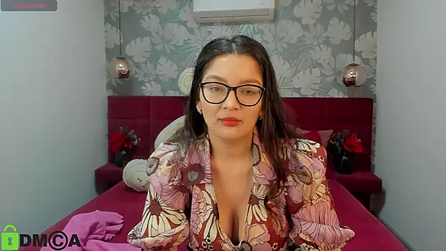 Snapshot of ZarifaBev chatting on 01/28/25, 09:50 ZarifaBev online show from 01/28/25, 09:50