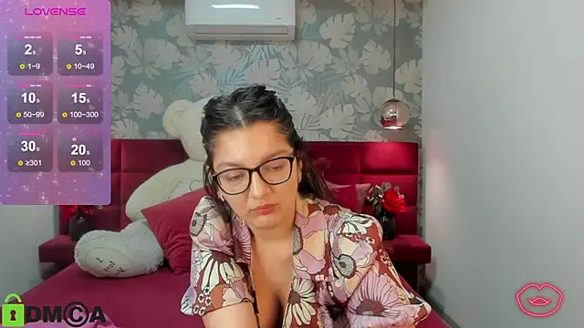 Snapshot of ZarifaBev chatting on 01/29/25, 03:54 ZarifaBev online show from 01/29/25, 03:54