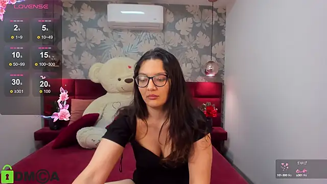 Snapshot of ZarifaBev chatting on 02/17/25, 04:53 ZarifaBev online show from 02/17/25, 04:53