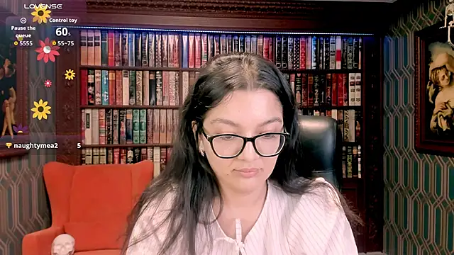 Snapshot of ZarifaBev chatting on 10/18/25, 01:08 ZarifaBev online show from 10/18/25, 01:08