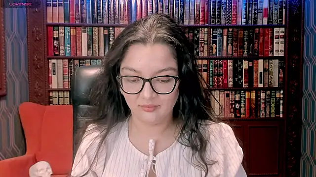 Snapshot of ZarifaBev chatting on 10/22/25, 07:57 ZarifaBev online show from 10/22/25, 07:57