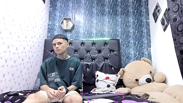 exotic hot couple online show from 02/21/26, 10:33