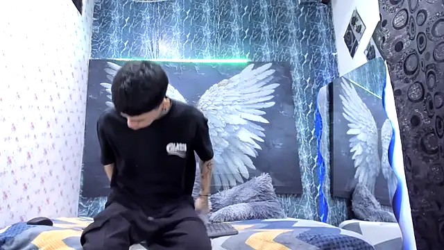 exotic hot couple online show from 03/30/26, 10:00