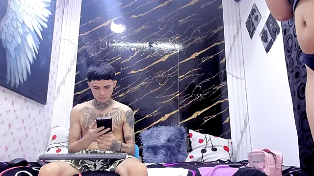 Snapshot of exotic_hot_couple chatting on 05/17/26, 10:06 exotic hot couple online show from 05/17/26, 10:06