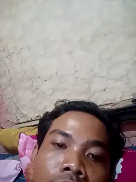 Snapshot of senang122 chatting on 10/18/25, 11:55 senang122 online show from 10/18/25, 11:55