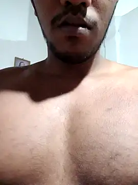 Snapshot of shenLytle chatting on 11/08/25, 07:23 shenLytle online show from 11/08/25, 07:23