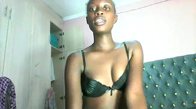 Snapshot of wyzzerslim chatting on 12/18/24, 03:22 wyzzerslim online show from 12/18/24, 03:22