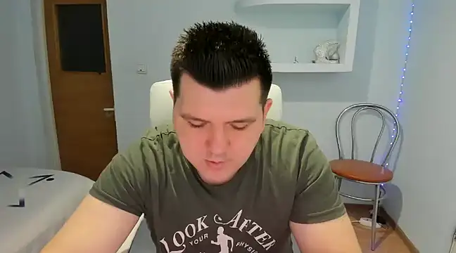Snapshot of JasonJacks chatting on 01/03/25, 10:52 JasonJacks online show from 01/03/25, 10:52
