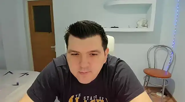 Snapshot of JasonJacks chatting on 01/18/25, 10:39 JasonJacks online show from 01/18/25, 10:39