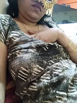 Snapshot of sunita-doll chatting on 03/10/25, 06:05 sunita-doll online show from 03/10/25, 06:05