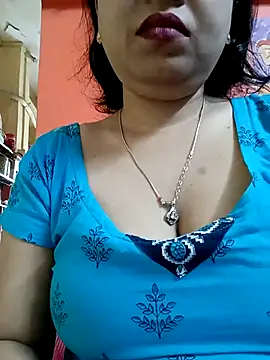 Snapshot of sunita-doll chatting on 09/18/25, 02:35 sunita-doll online show from 09/18/25, 02:35