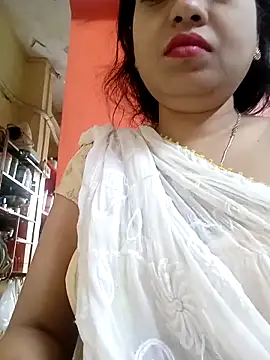 Snapshot of sunita-doll chatting on 10/07/25, 01:47 sunita-doll online show from 10/07/25, 01:47