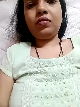 Snapshot of sunita-doll chatting on 10/11/25, 09:52 sunita-doll online show from 10/11/25, 09:52