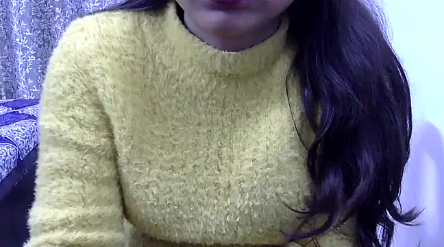 Snapshot of hot__surbhi chatting on 01/19/25, 02:49 hot  surbhi online show from 01/19/25, 02:49