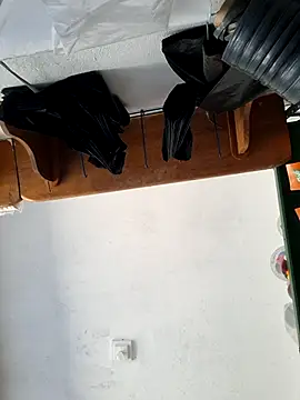 Snapshot of alexjs84 chatting on 12/20/24, 03:00 alexjs84 online show from 12/20/24, 03:00