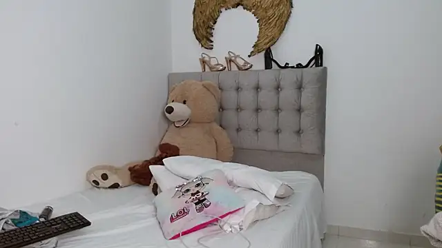 Sexy Lia  online show from 10/08/25, 01:47