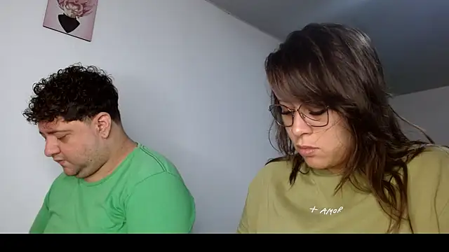 Snapshot of Paloma_Desire chatting on 11/14/25, 01:21 Paloma Desire online show from 11/14/25, 01:21