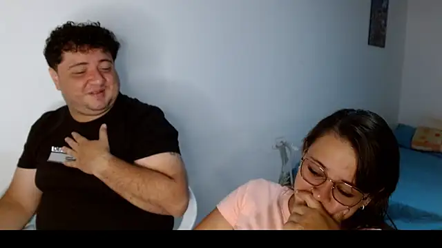 Snapshot of Paloma_Desire chatting on 11/22/25, 02:05 Paloma Desire online show from 11/22/25, 02:05