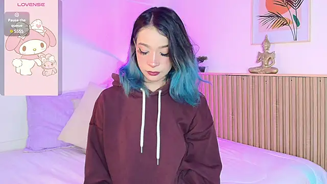 Snapshot of EmmaJhonnsson chatting on 02/22/25, 08:42 EmmaJhonnsson online show from 02/22/25, 08:42