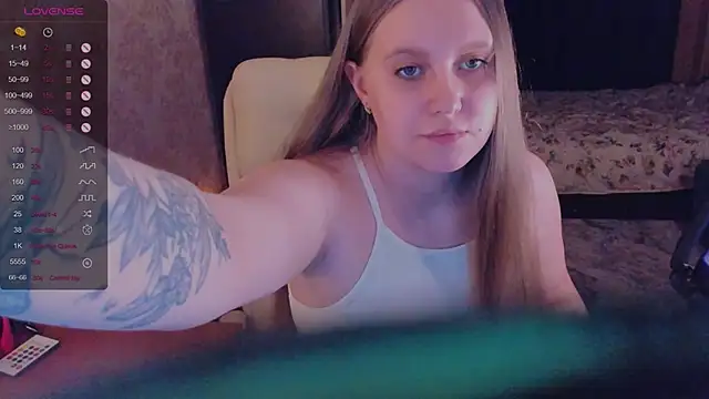 Alice Dreamgirl  online show from 12/28/24, 07:33