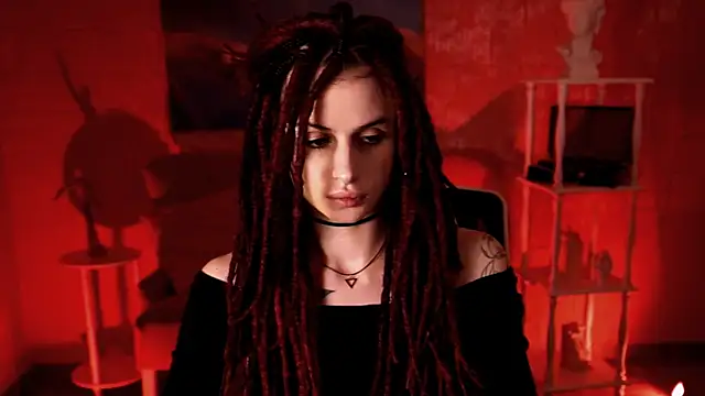 Snapshot of JadeCastle_ chatting on 05/12/26, 04:15 JadeCastle online show from 05/12/26, 04:15