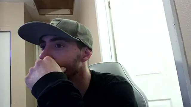 Huntzg23 online show from 03/16/26, 06:01