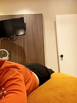 Eleni Pappa online show from 02/10/25, 08:53