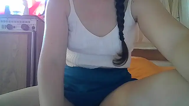 Snapshot of Eleni_Pappa chatting on 05/26/26, 12:23 Eleni Pappa online show from 05/26/26, 12:23
