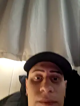 Snapshot of Leinad27 chatting on 11/09/25, 03:10 Leinad27 online show from 11/09/25, 03:10