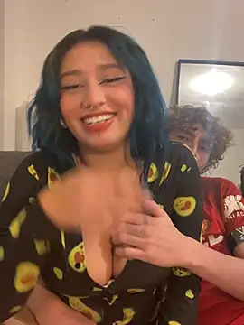 Snapshot of Bulmasexy chatting on 03/10/25, 08:34 Bulmasexy online show from 03/10/25, 08:34