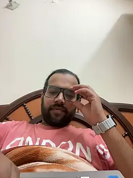 Snapshot of Arsh_Loves_Luv chatting on 12/27/24, 06:42 Arsh Loves Luv online show from 12/27/24, 06:42