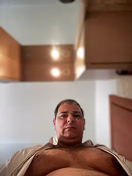 SecretlyDD online show from 11/25/25, 08:36