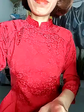 Lucy limon online show from 04/15/26, 06:26