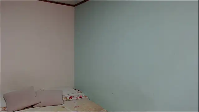 arianna ros3 online show from 10/04/25, 12:36