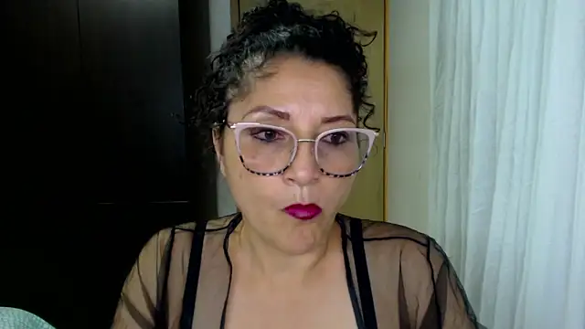 arianna ros3 online show from 06/15/26, 02:25