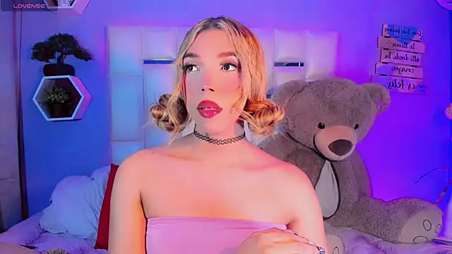 Snapshot of Aileen_18 chatting on 11/14/25, 08:29 Aileen 18 online show from 11/14/25, 08:29