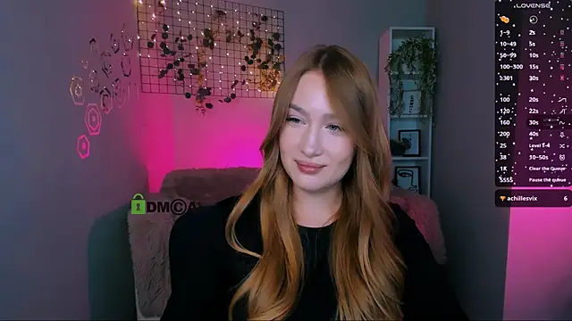 Snapshot of playful_sophie chatting on 10/02/25, 07:32 playful sophie online show from 10/02/25, 07:32