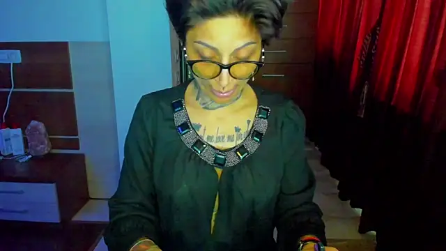 Lucky Deniz online show from 03/17/26, 11:02