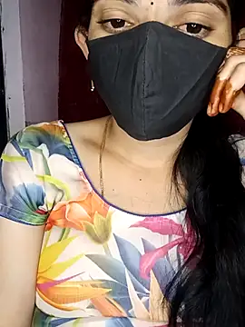 Snapshot of Telugu_Cute_Angel chatting on 10/27/25, 04:33 Telugu Cute Angel online show from 10/27/25, 04:33