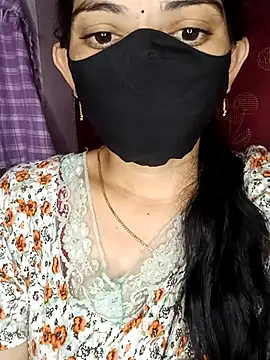 Snapshot of Telugu_Cute_Angel chatting on 10/31/25, 05:47 Telugu Cute Angel online show from 10/31/25, 05:47