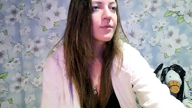 KattyLuuu online show from 01/10/25, 11:39