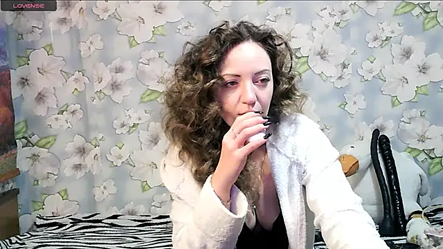 KattyLuuu online show from 03/02/25, 08:40